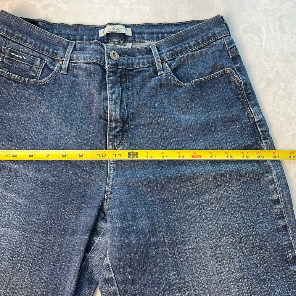 Levi Blue Denim Shorts Women 16 Mid Rise Stretch Bermuda Casual Summer - Picture 11 of 13